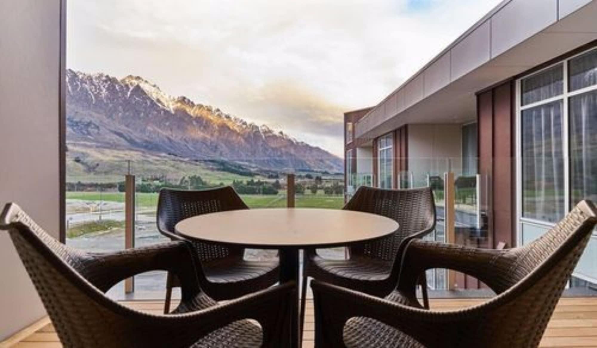 Ramada Suites By Wyndham Queenstown Remarkables Park Hotel