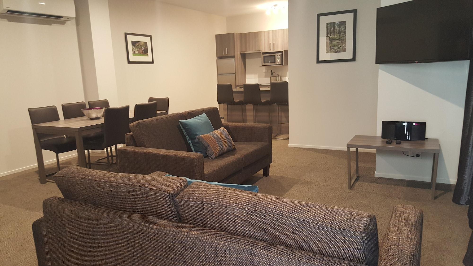 Ramada Suites By Wyndham Queenstown Remarkables Park Hotel