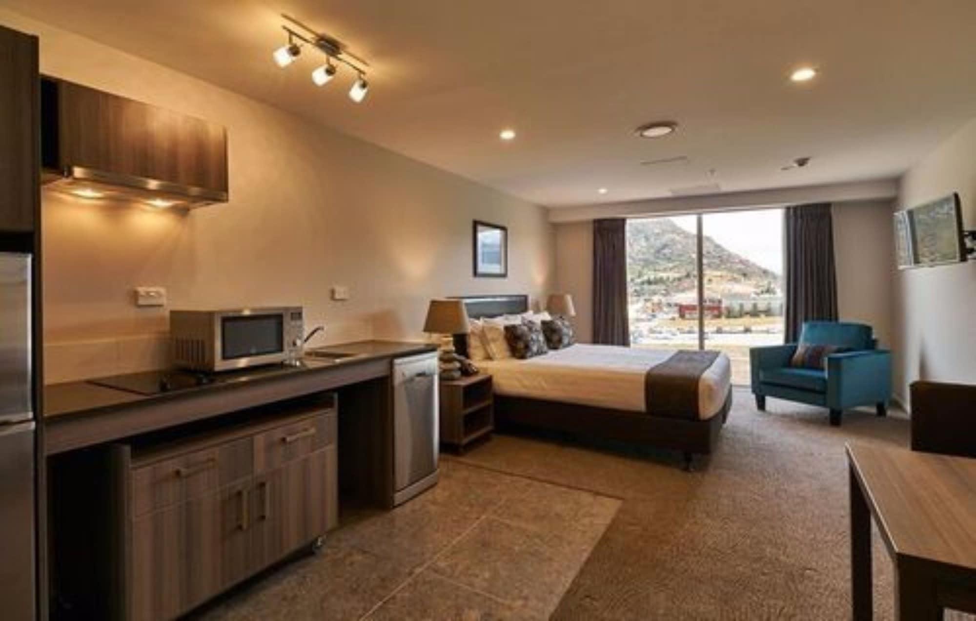 Ramada Suites By Wyndham Queenstown Remarkables Park 4* Queenstown