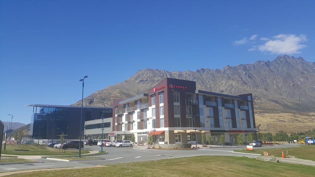 Hotel Ramada Suites By Wyndham Queenstown Remarkables Park 4*