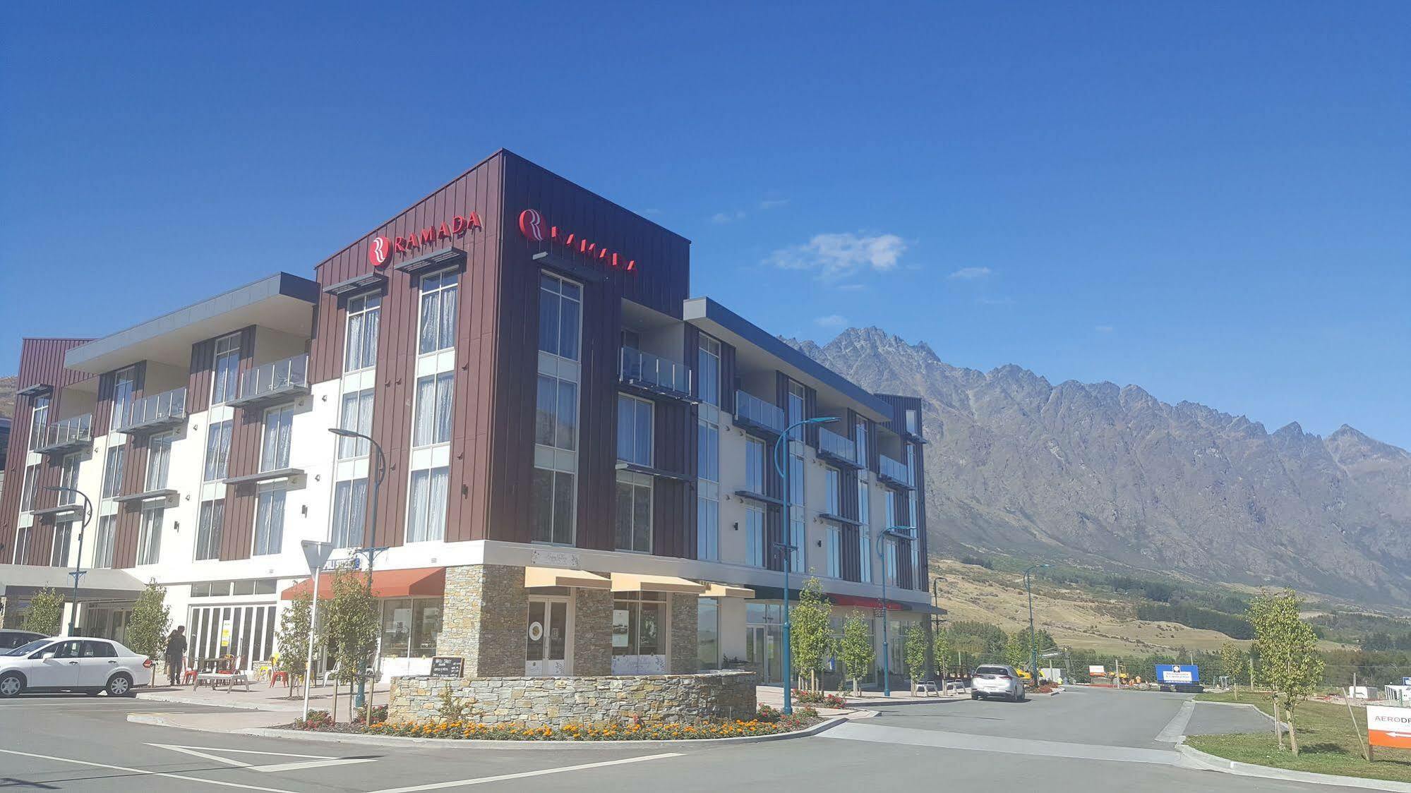 Hotel Ramada Suites By Wyndham Queenstown Remarkables Park 4*
